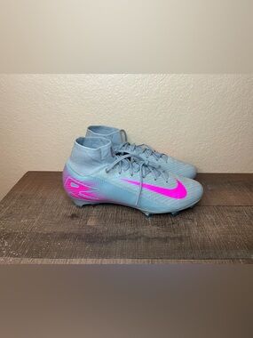 Nike Zoom Mercurial Superfly 10 Elite FG “Prism Pack”
- Size 9.5 Men.
